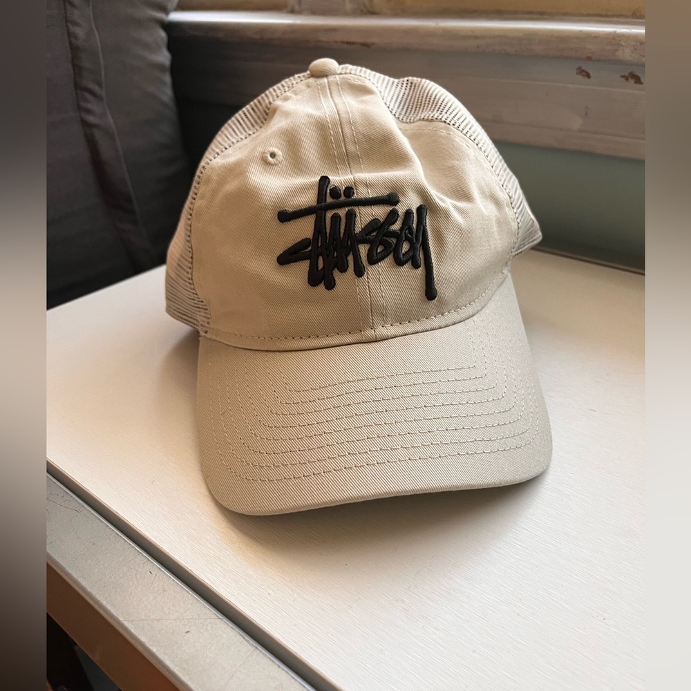 Stussy x New Era 9Twenty Trucker Hat Baseball Hat Cream